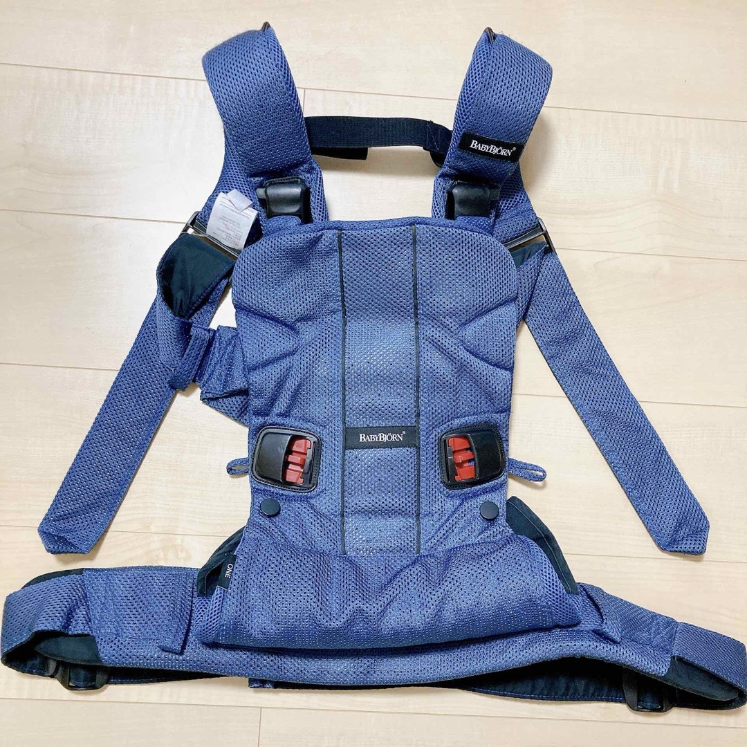 BABYBJORN(ベビービョルン)のベビービョルン　抱っこ紐　4way ベビーキャリア　ONE＋ キッズ/ベビー/マタニティの外出/移動用品(抱っこひも/おんぶひも)の商品写真