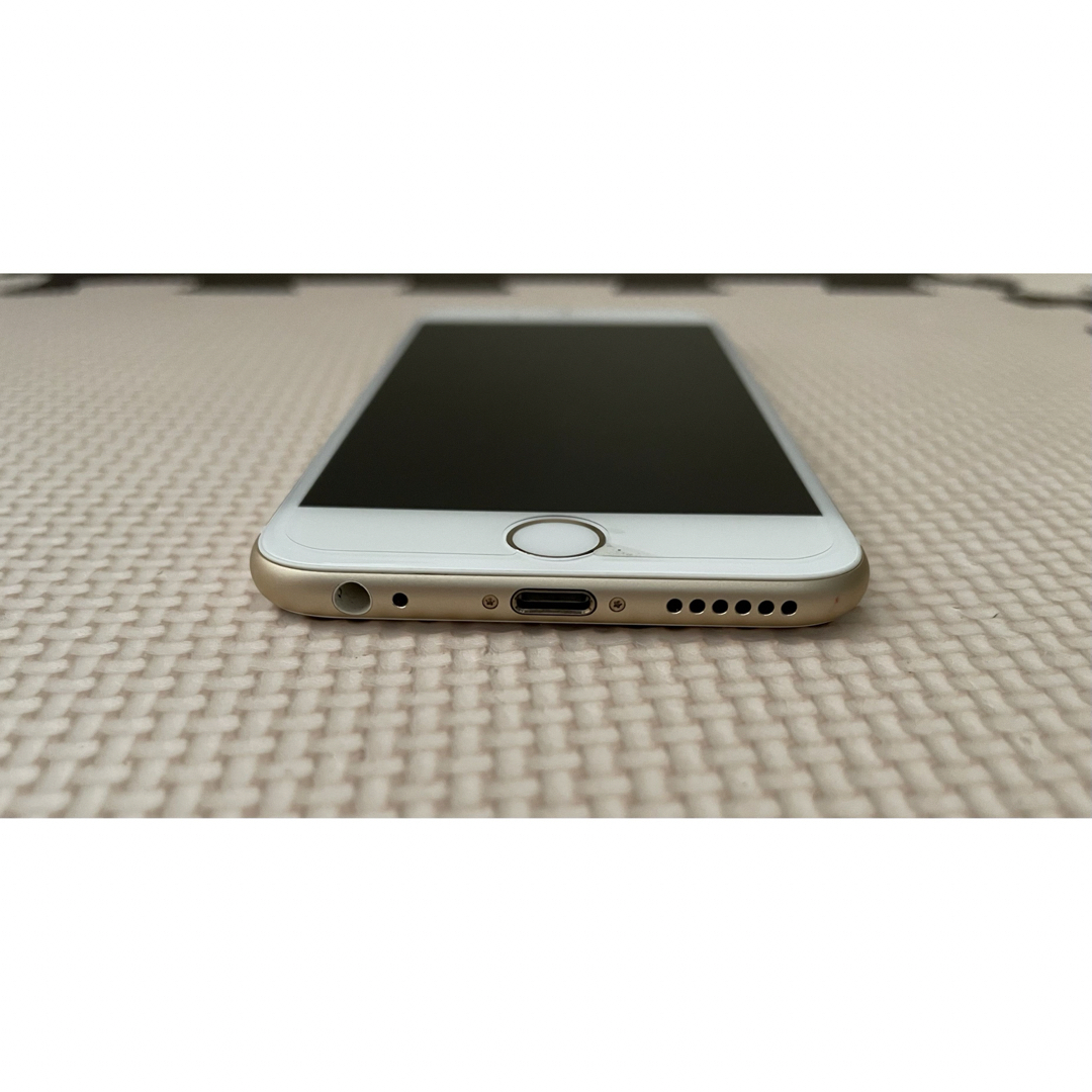 Apple(アップル)のiPhone6 本体 16GB ゴールド スマホ/家電/カメラのスマートフォン/携帯電話(スマートフォン本体)の商品写真