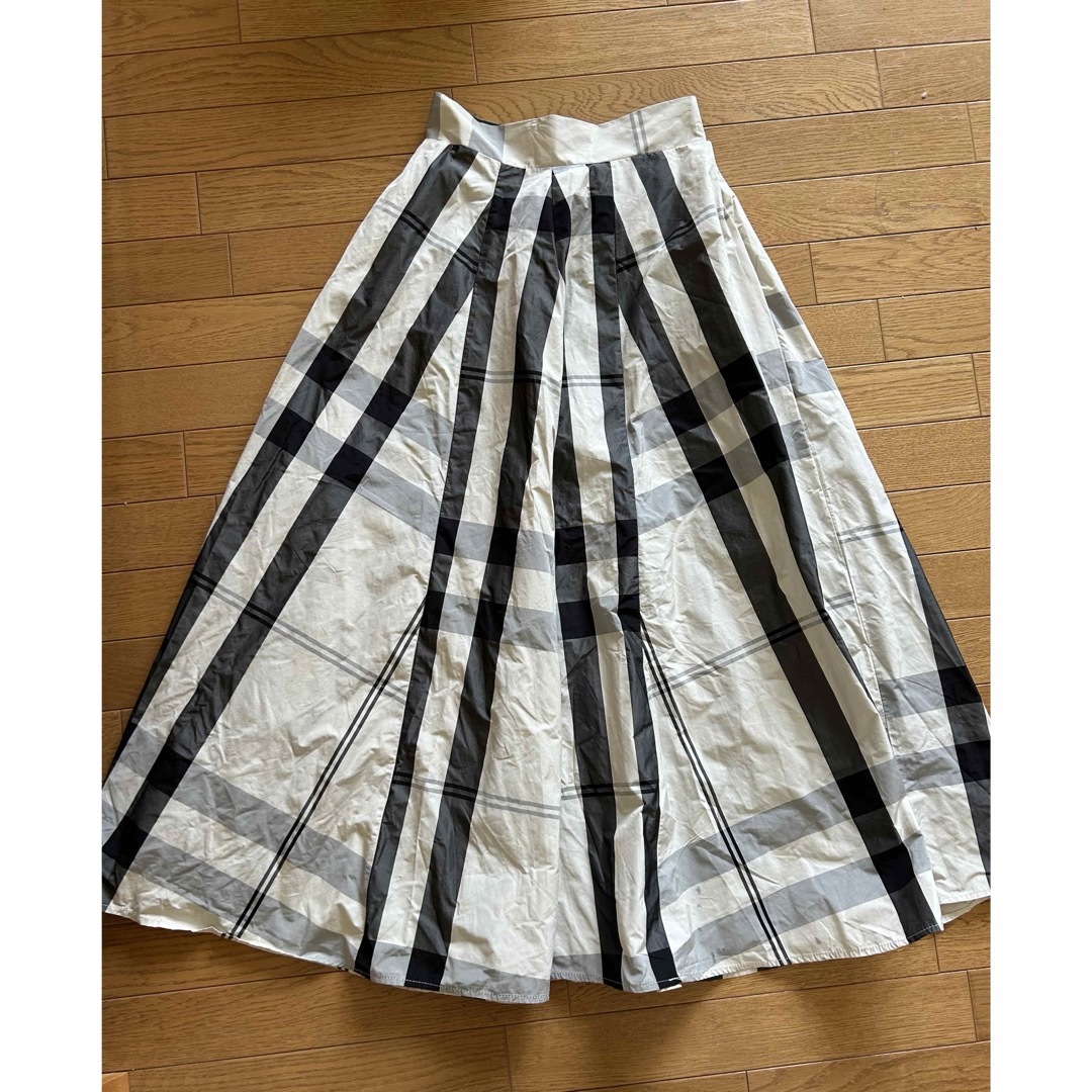 サキシマトーキョー　ボリュームマキシスカート/タフタスカート　Sサイズ レディースのスカート(ロングスカート)の商品写真
