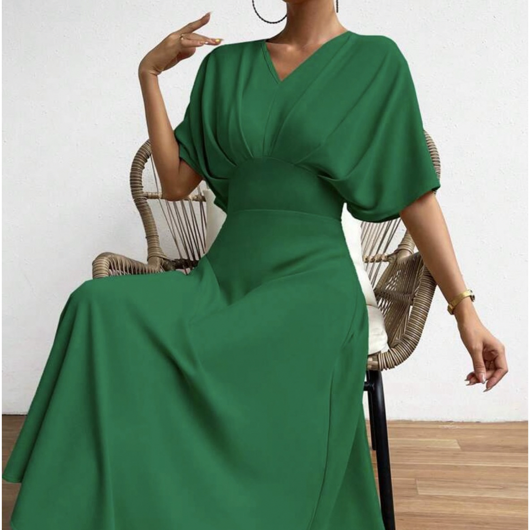 SHEIN(シーイン)のバットウイングスリーブ Aラインドレス 緑 レディースのワンピース(ロングワンピース/マキシワンピース)の商品写真