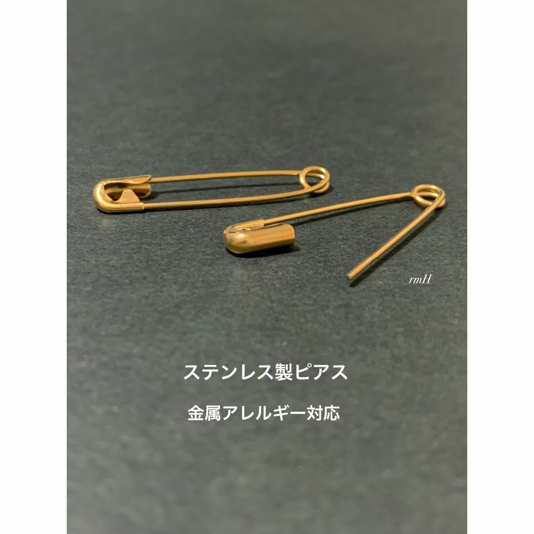 【セーフティピンピアス ゴールド 32mm 2個】ステンレス メンズのアクセサリー(ピアス(両耳用))の商品写真