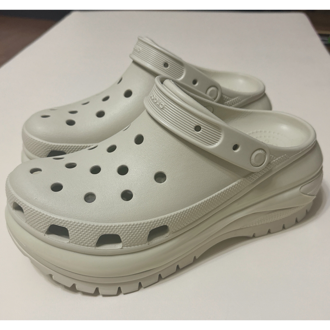 crocs(クロックス)のクロックス サンダル メガ クラッシュ クロッグ　28cm メンズの靴/シューズ(サンダル)の商品写真