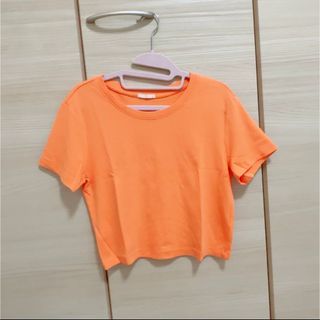 GU Tシャツ