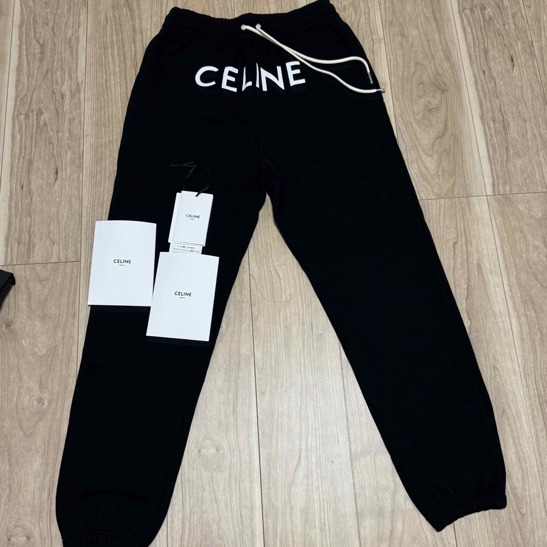 celine(セリーヌ)の国内正規　セリーヌ　スエットパンツ　ブラック　M 新品 メンズのパンツ(デニム/ジーンズ)の商品写真