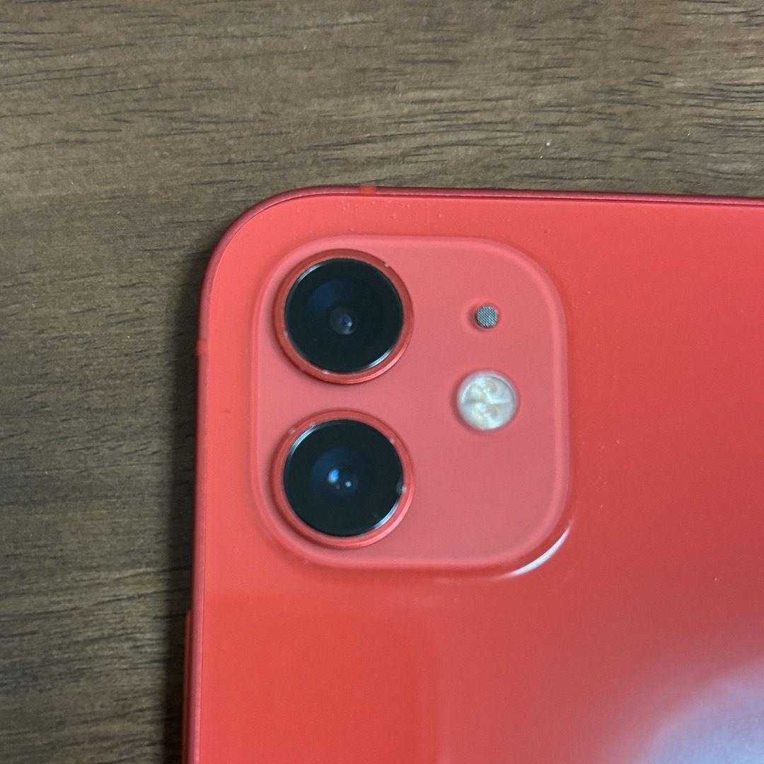 Apple(アップル)のiPhone12 RED 128GB スマホ/家電/カメラのスマートフォン/携帯電話(スマートフォン本体)の商品写真