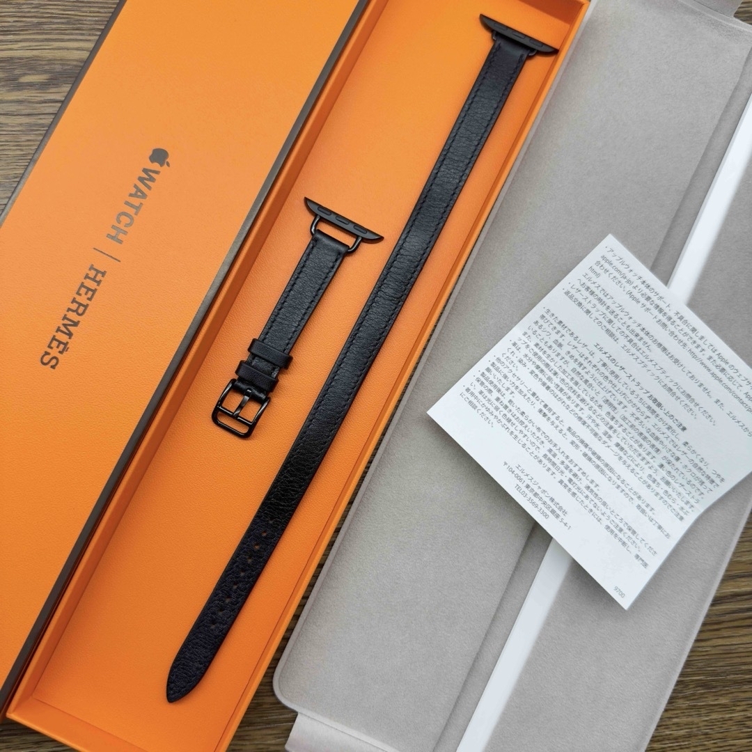 Apple(アップル)の1793 Apple Watch エルメス　ブラック　二重　HERMES レザー レディースのファッション小物(腕時計)の商品写真