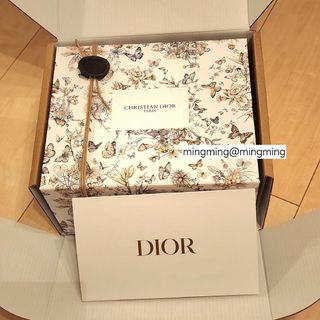 Christian Dior - メゾン クリスチャンディオール 2024数量限定　ギフトボックス  蝶、花柄