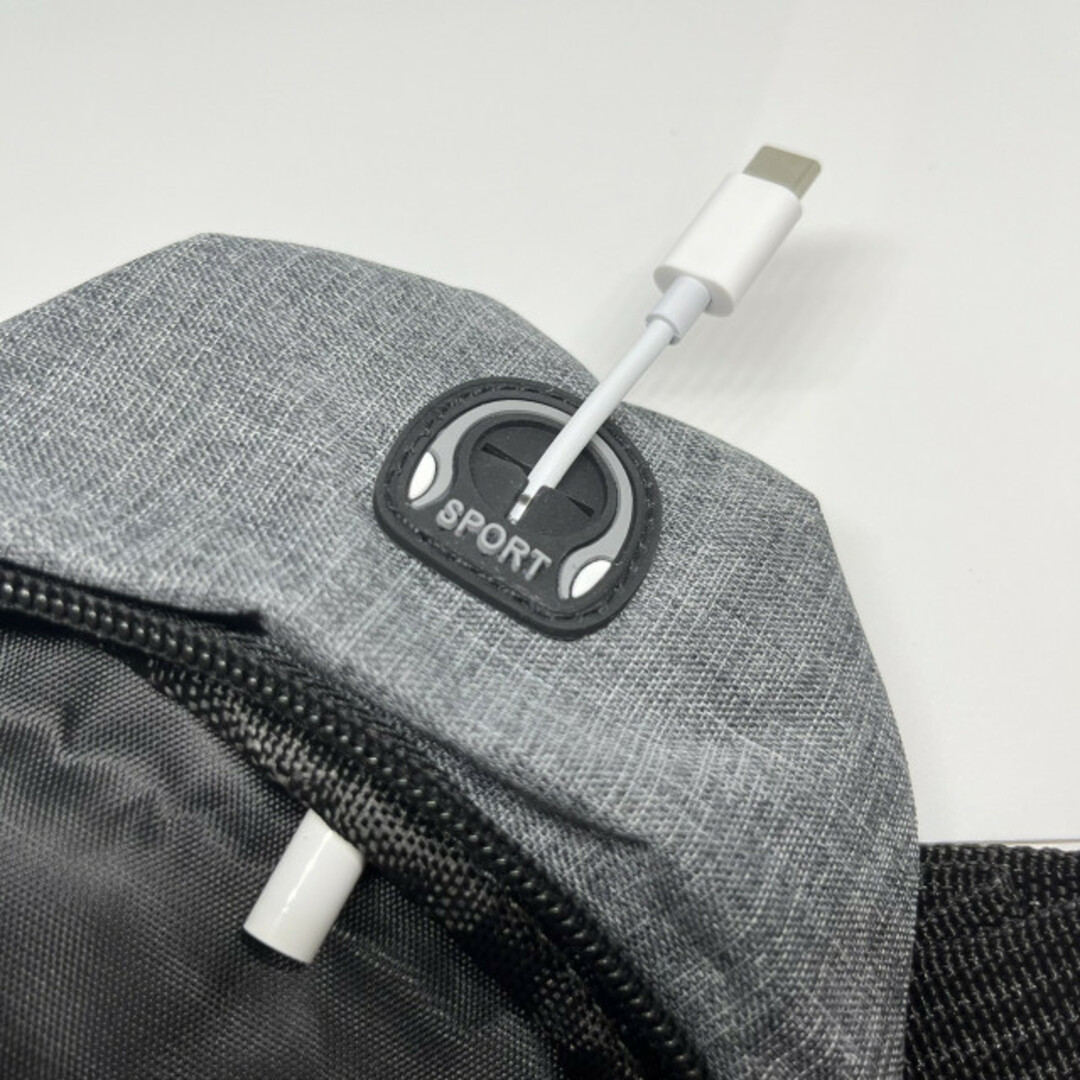 ボディバッグ メンズ 防水 ワンショルダー 斜めがけ 軽量撥水 グレー 灰色 メンズのバッグ(ボディーバッグ)の商品写真