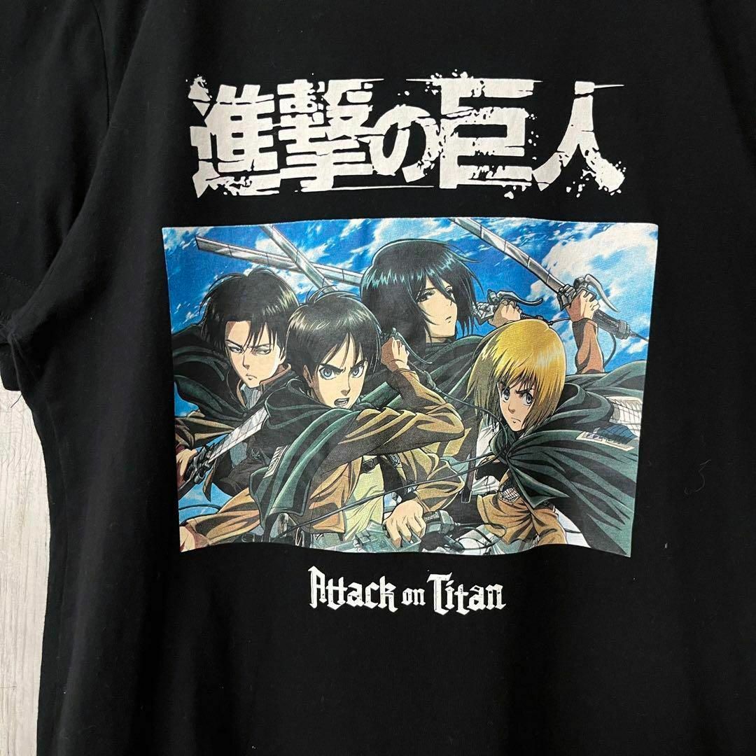 古着　進撃の巨人　プリントTシャツ　サイズS 黒　ブラック　ユニセックス男女春夏 メンズのトップス(Tシャツ/カットソー(半袖/袖なし))の商品写真