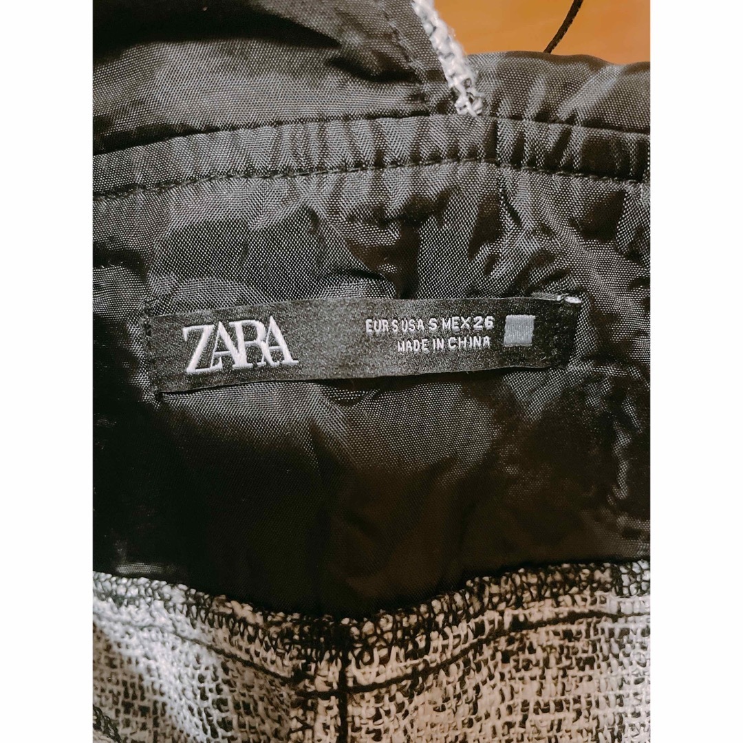 ZARA(ザラ)のZARAワンピース レディースのワンピース(ひざ丈ワンピース)の商品写真