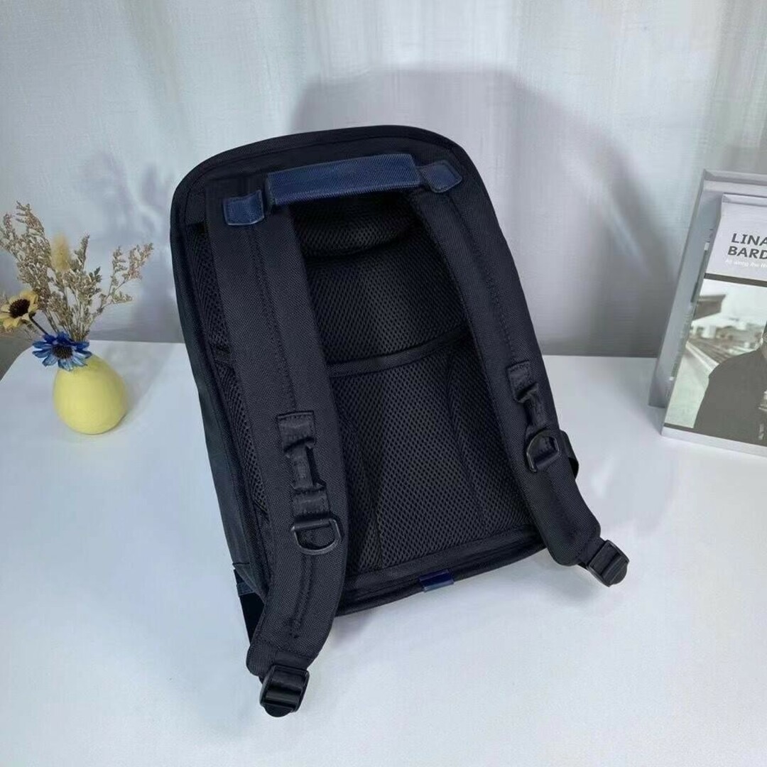 TUMI(トゥミ)のTUMI Slim バックパック ブラック メンズのバッグ(バッグパック/リュック)の商品写真