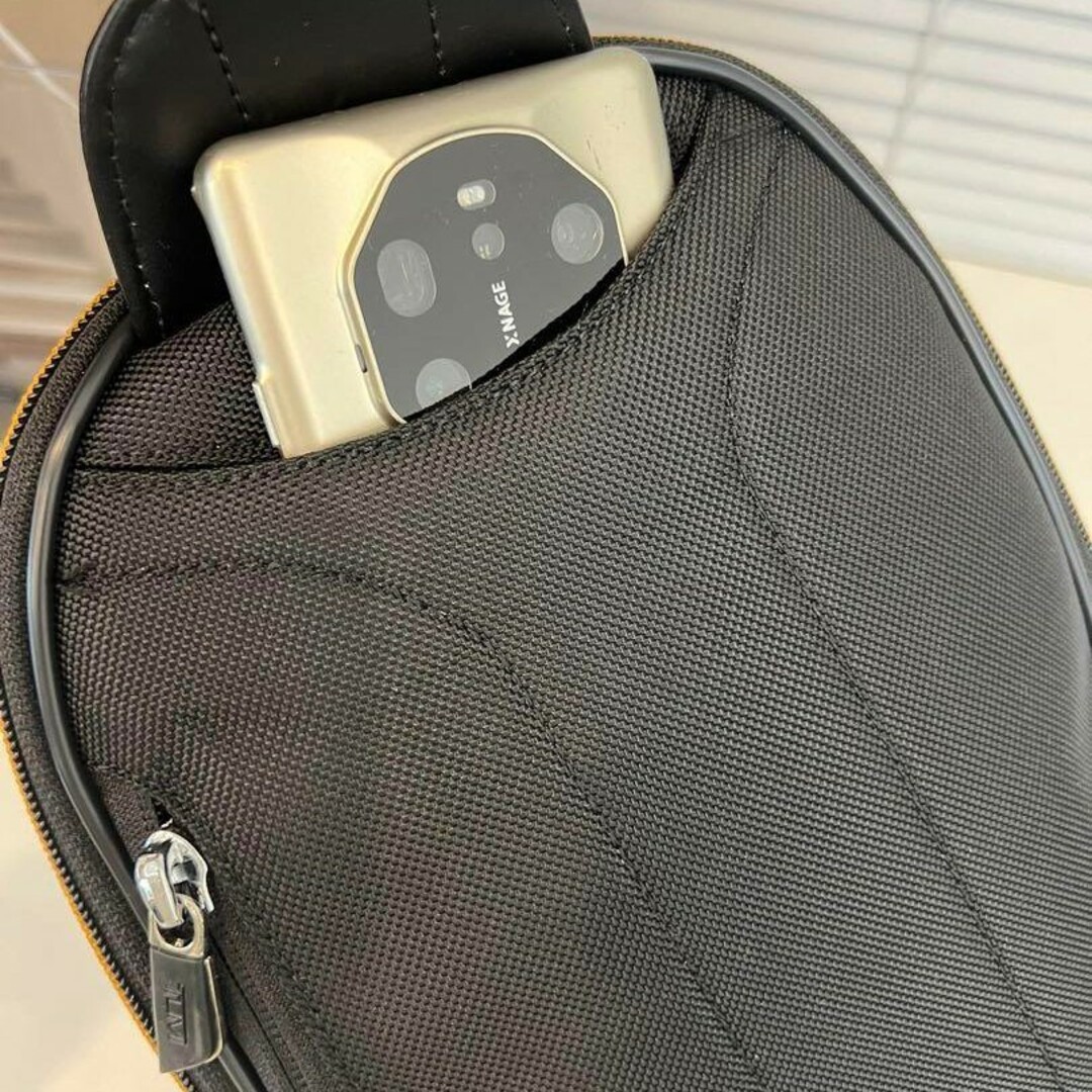 TUMI(トゥミ)の【新品未使用】TUMI I MCLAREN トルク スリング メンズのバッグ(ショルダーバッグ)の商品写真