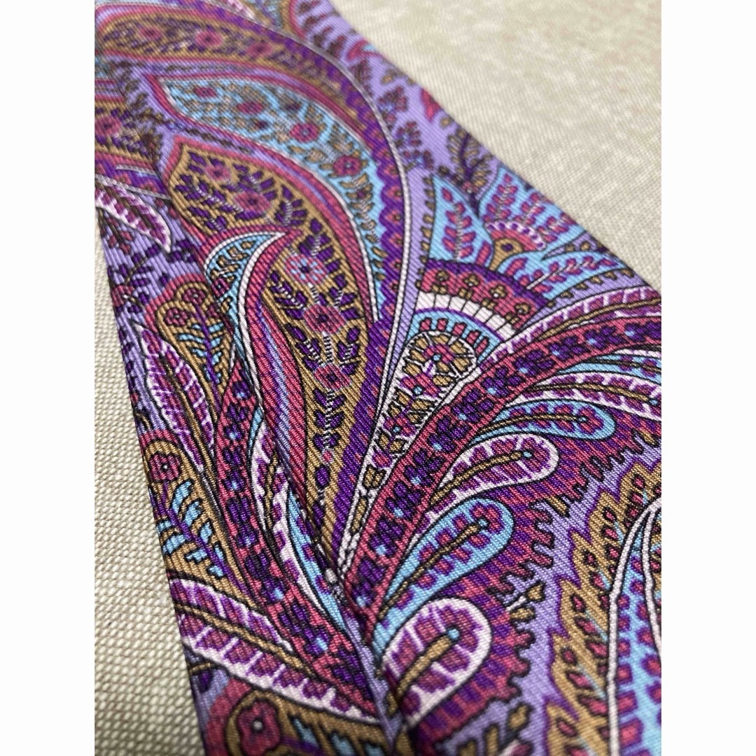 ETRO(エトロ)の【美品】ETRO／エトロ／シルクタイ／フローラル／ペイズリー／パープル／伊製 メンズのファッション小物(ネクタイ)の商品写真