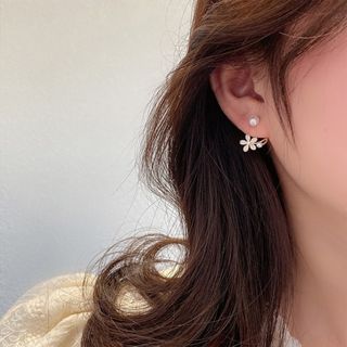 【残りわずか】 ピアス 花 パール 高見え キラキラ 白 2way インポート(ピアス)