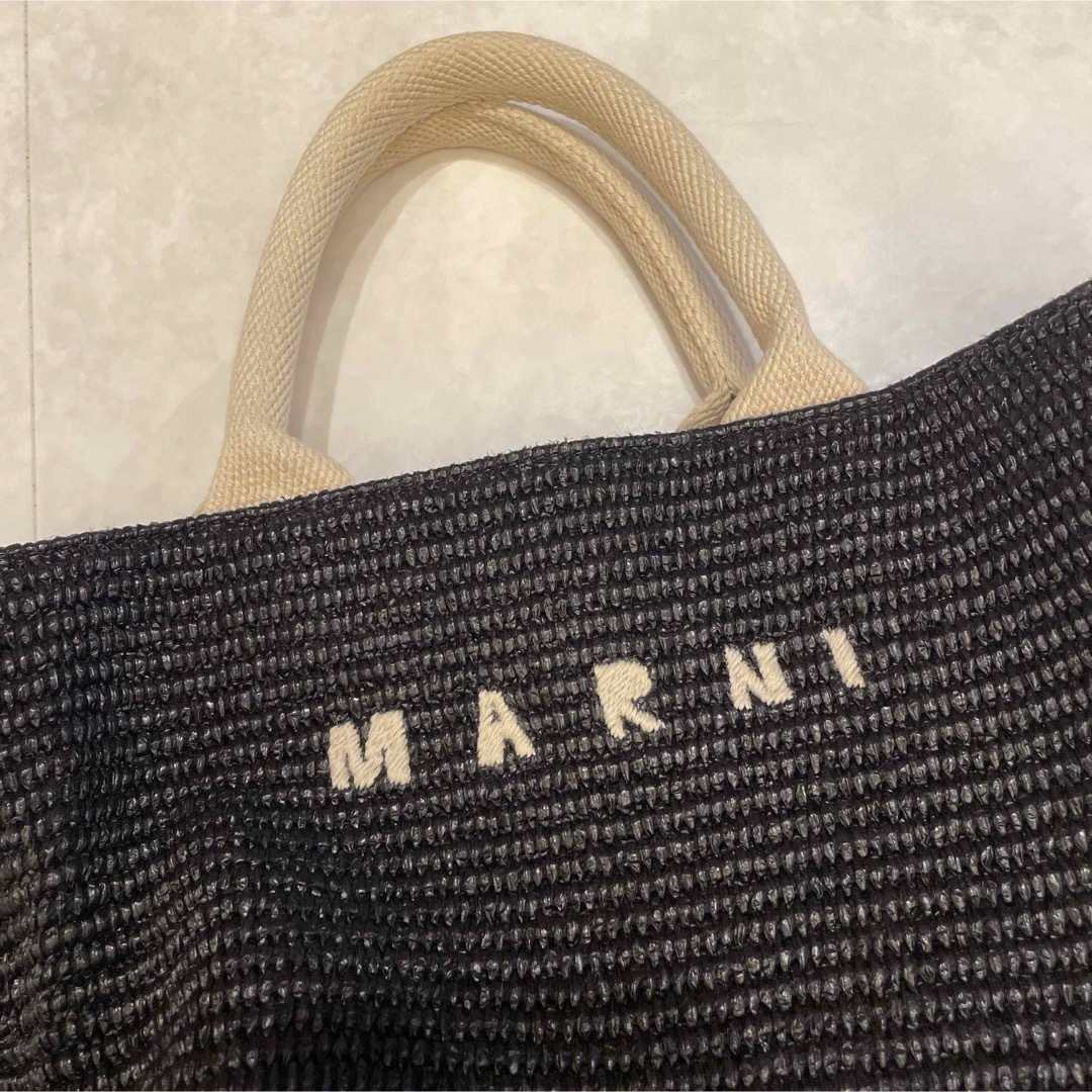 Marni(マルニ)のMARNIかごバッグ スモール レディースのバッグ(かごバッグ/ストローバッグ)の商品写真