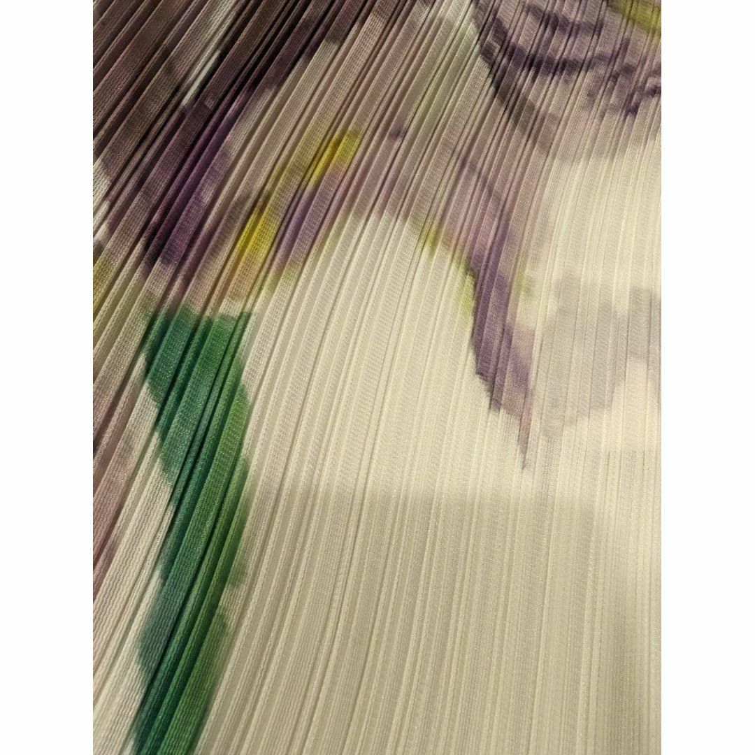 プリーツ　ロングワンピース　リブ　ボディフィット　紫花　ハイファッション レディースのワンピース(ロングワンピース/マキシワンピース)の商品写真