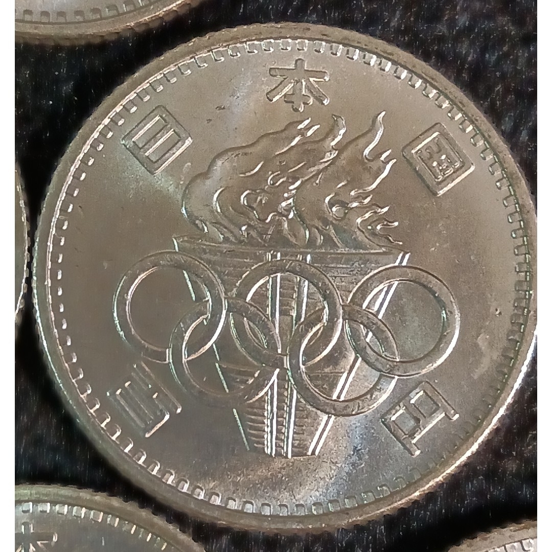 銀貨　東京 オリンピック 記念100円銀貨SILVER 600綺麗な銀貨６枚 エンタメ/ホビーの美術品/アンティーク(金属工芸)の商品写真