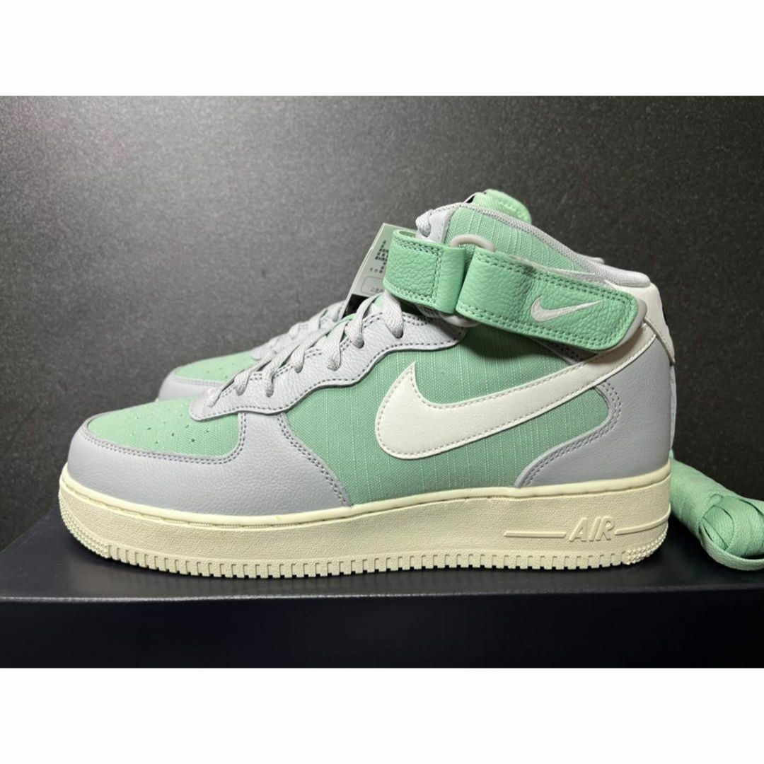 NIKE(ナイキ)の新品29cm NIKE AIR FORCE 1 MID 07 LX グリーン メンズの靴/シューズ(スニーカー)の商品写真