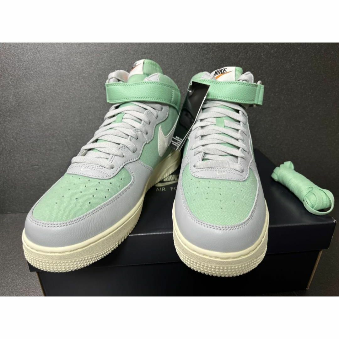 NIKE(ナイキ)の新品29cm NIKE AIR FORCE 1 MID 07 LX グリーン メンズの靴/シューズ(スニーカー)の商品写真