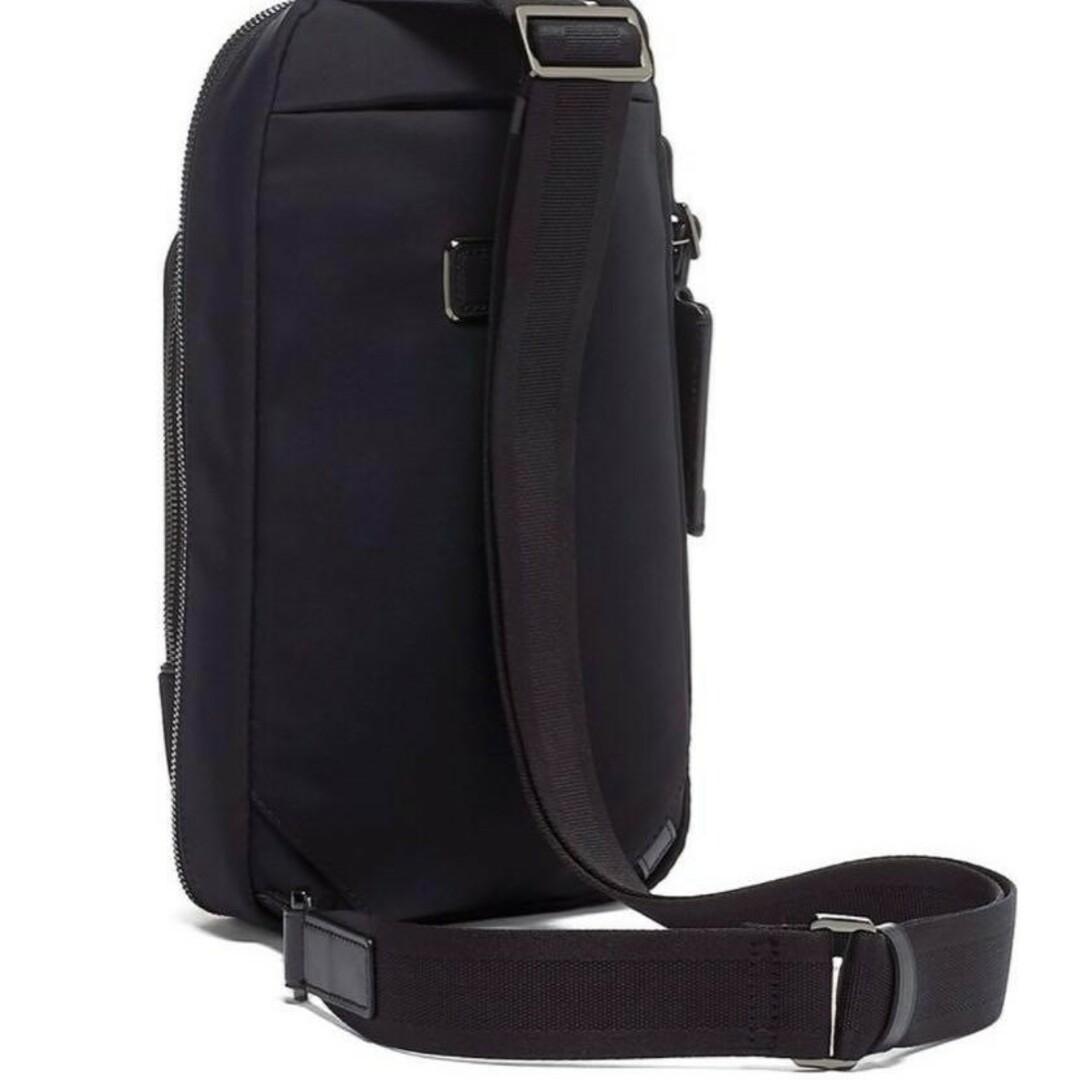 TUMI(トゥミ)のTUMI「グレゴリー」スリング HARRISON メンズのバッグ(ショルダーバッグ)の商品写真