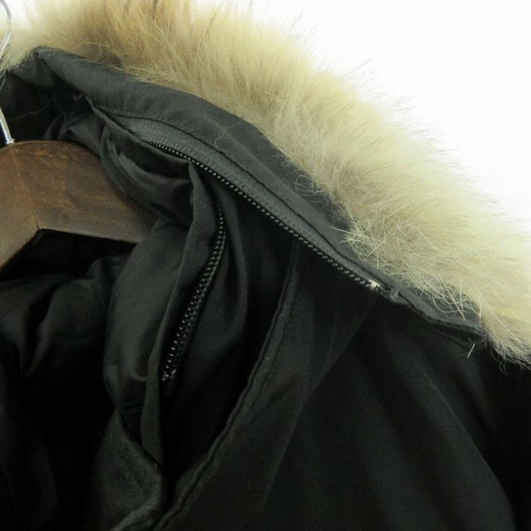 CANADA GOOSE(カナダグース)のカナダグース シャトー パーカー ダウンジャケット フード 3426MA 黒 S メンズのジャケット/アウター(ダウンジャケット)の商品写真