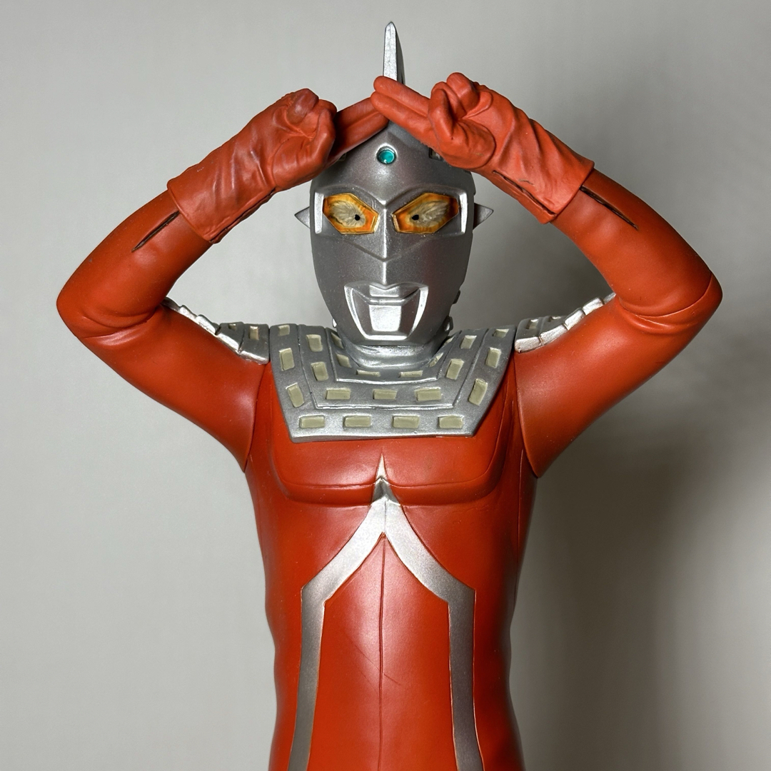 ウルトラセブン エメリウム光線ポーズVer. 大怪獣シリーズ エンタメ/ホビーのフィギュア(特撮)の商品写真