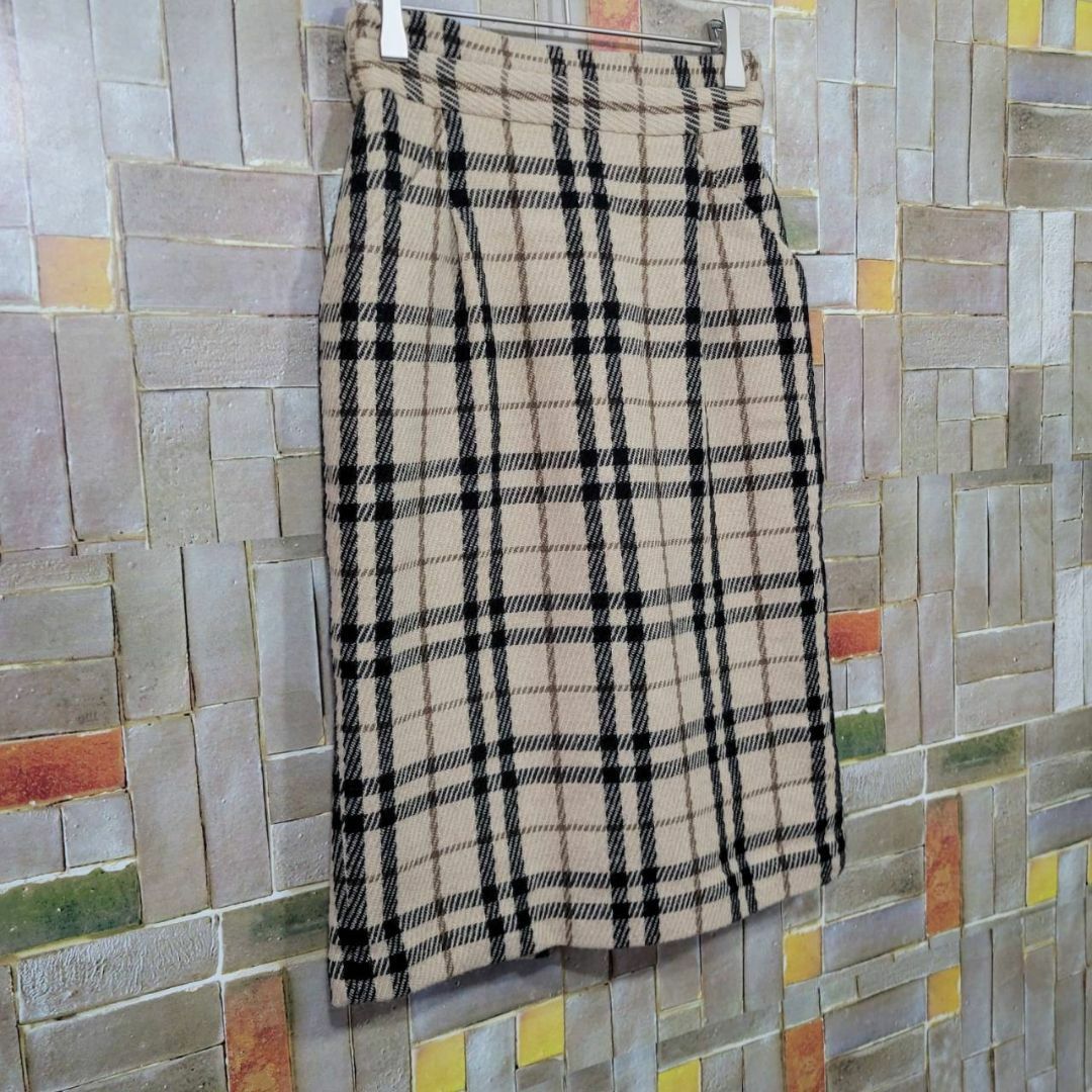 NATURAL BEAUTY BASIC(ナチュラルビューティーベーシック)のナチュラルビューティーベーシック ウール混 チェックタイトスカート ブラウン レディースのスカート(ミニスカート)の商品写真