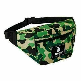 【新品未使用】A BATHING APE ベイシングエイプ 大容量ボディバッグ