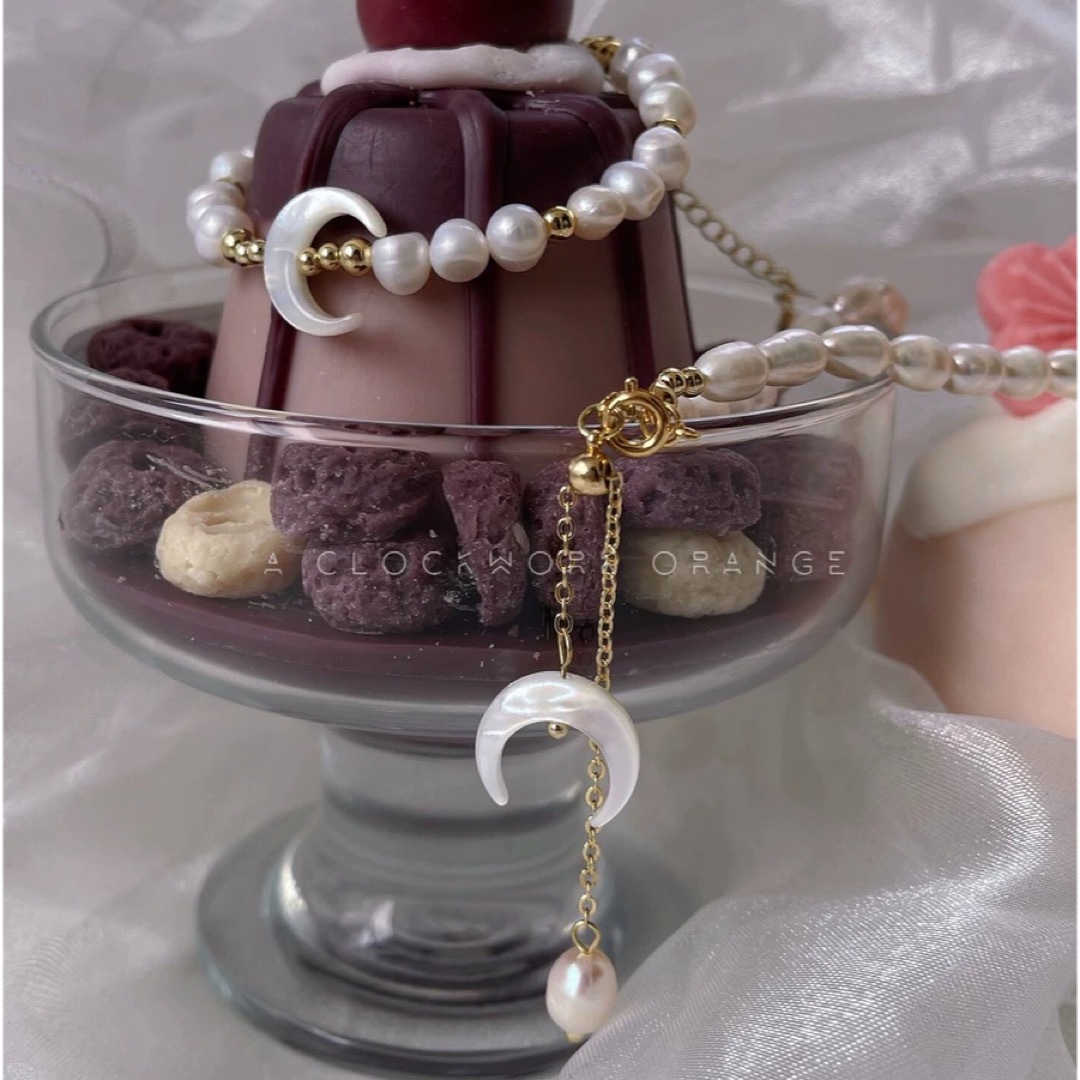 ZARA(ザラ)のパールムーン　真珠螺鈿弦月　白金色ネックレス　vintage ロリータ 韓国 ハンドメイドのアクセサリー(ネックレス)の商品写真