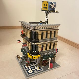 レゴ(Lego)の【廃盤品】レゴ  LEGO  10211  グランドデパートメント(積み木/ブロック)