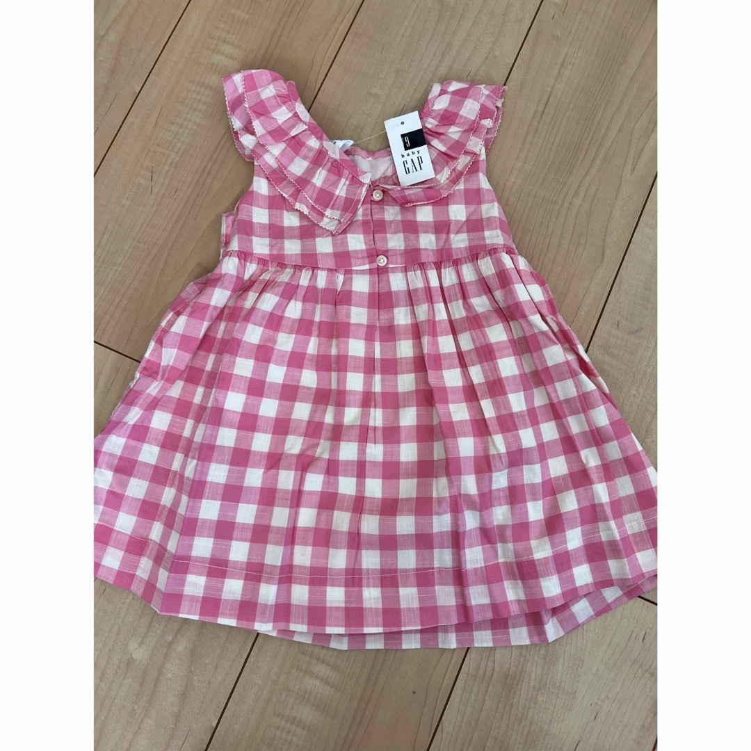 babyGAP(ベビーギャップ)の【新品】ギャップ　GAP 女の子　ワンピース　スカート　ピンク　チェック柄 キッズ/ベビー/マタニティのキッズ服女の子用(90cm~)(ワンピース)の商品写真