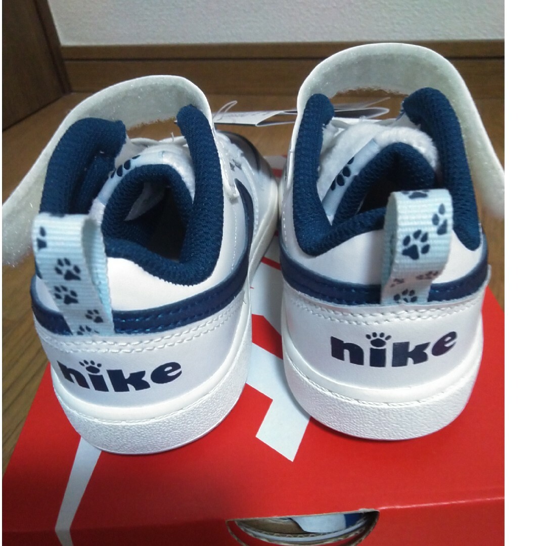 NIKE(ナイキ)のNIKE　コート　バーロウ　16cm 新品未使用 キッズ/ベビー/マタニティのキッズ靴/シューズ(15cm~)(スニーカー)の商品写真