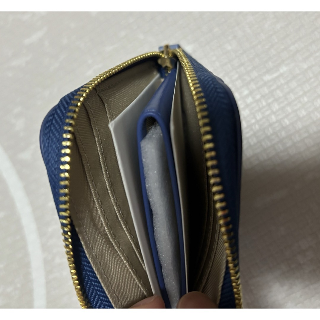 dinos(ディノス)のディノス　クロコダイル　コンパクト　財布　　　GENUINE CROCODILE レディースのファッション小物(財布)の商品写真