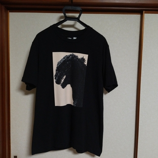 ユニクロ(UNIQLO)のユニクロUTゴジラTシャツ　L(Tシャツ/カットソー(半袖/袖なし))