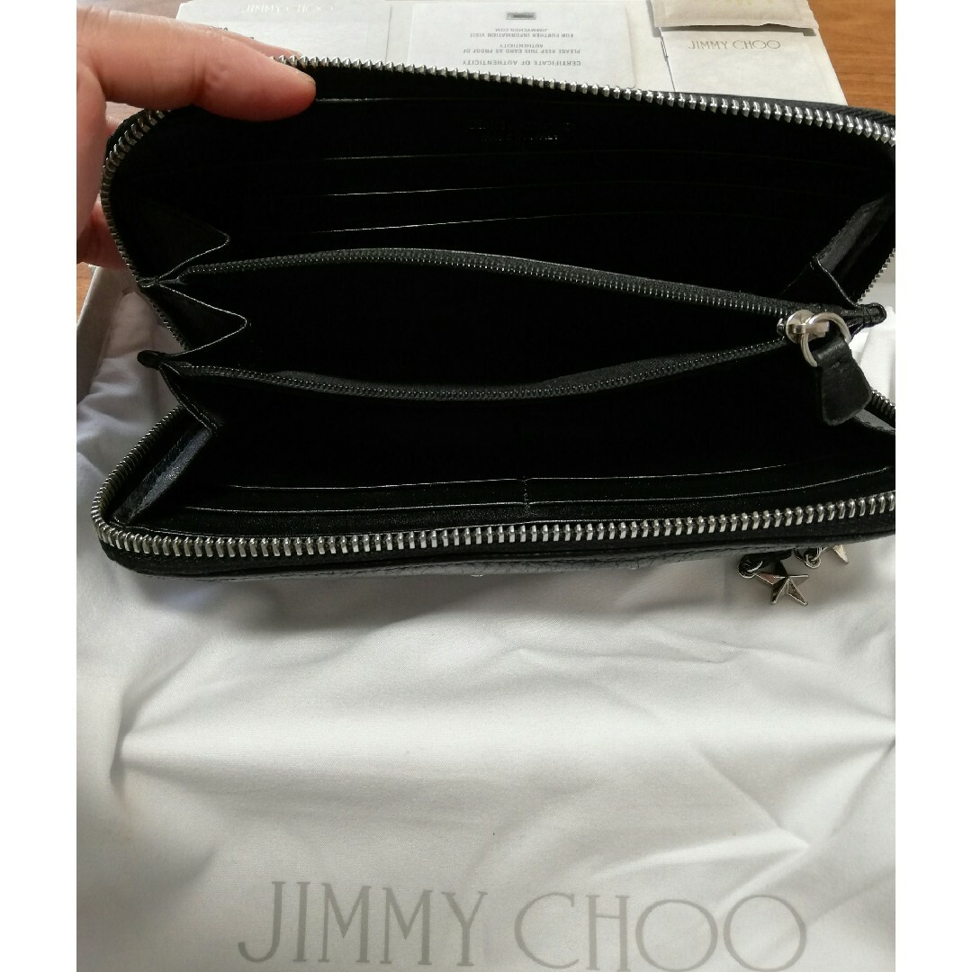 JIMMY CHOO(ジミーチュウ)の本日最終出品　JIMMY CHOO  サイフ　クリスタルスタッズ レディースのファッション小物(財布)の商品写真