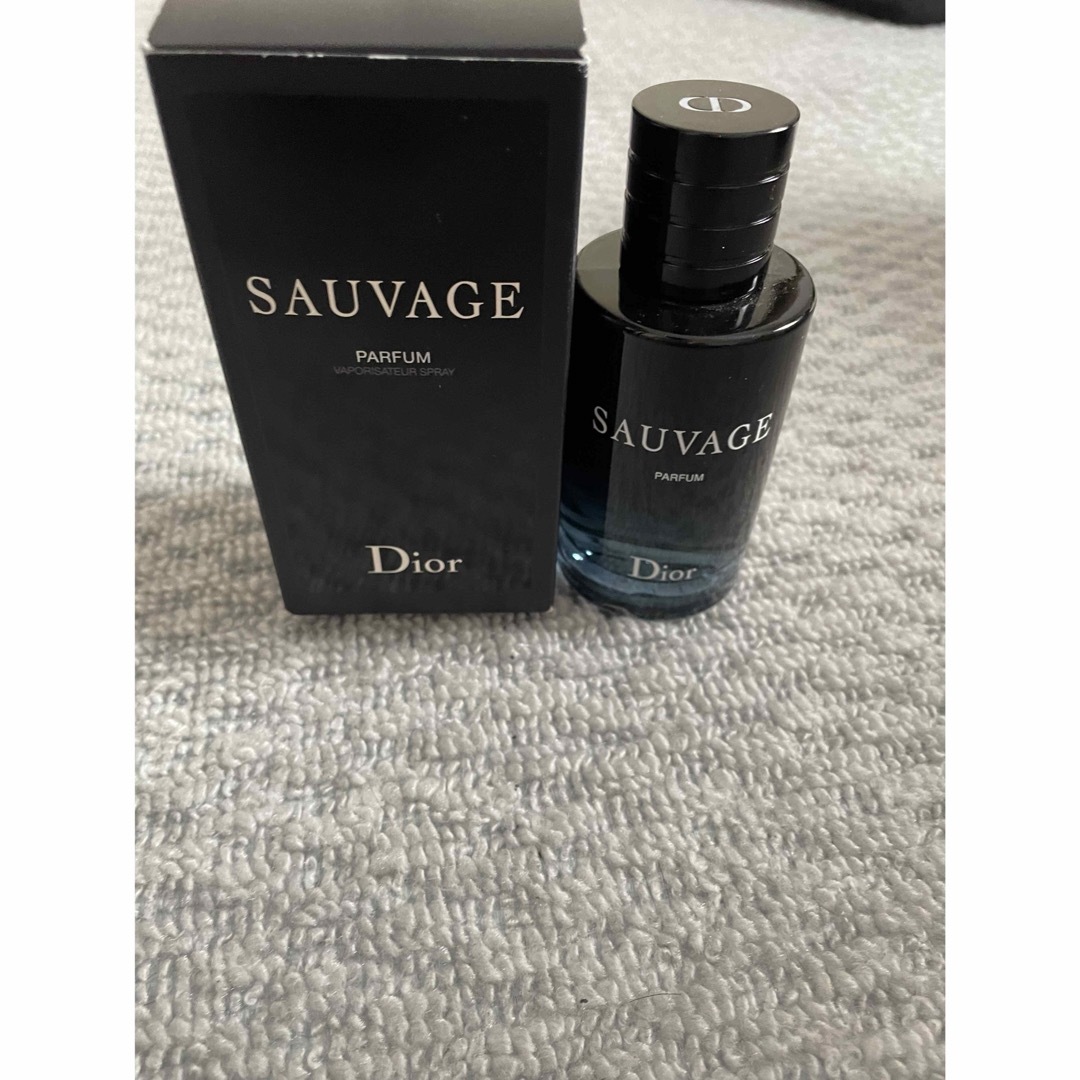 Christian Dior(クリスチャンディオール)のDior 香水　SAUVAGE PARFUM 100ml  コスメ/美容の香水(ユニセックス)の商品写真