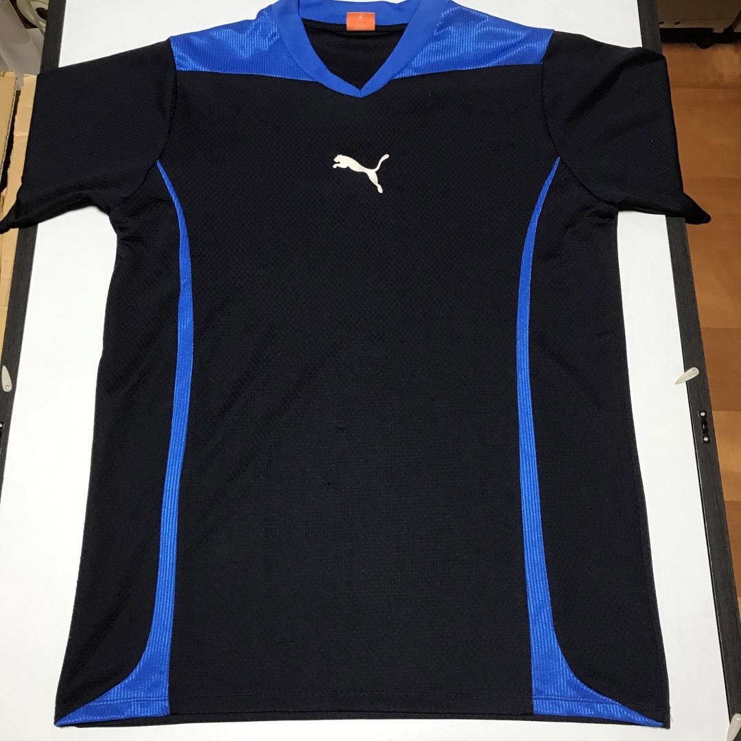 PUMA(プーマ)のPUMA プーマ サッカーゲームシャツ 紺 Sサイズ メンズのトップス(Tシャツ/カットソー(半袖/袖なし))の商品写真