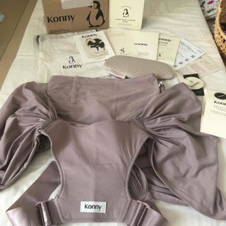 コニー(Konny)のkonny コニー　抱っこ紐ヘッドサーポート付き　ピンク(抱っこひも/おんぶひも)