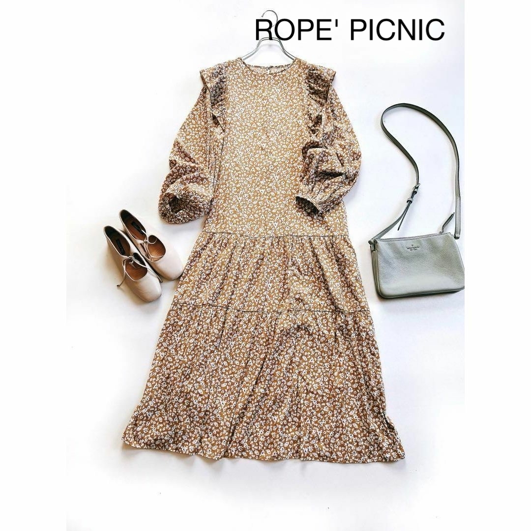 Rope' Picnic(ロペピクニック)のROPE' PICNIC 小花柄ティアードフリルワンピース レディースのワンピース(ロングワンピース/マキシワンピース)の商品写真