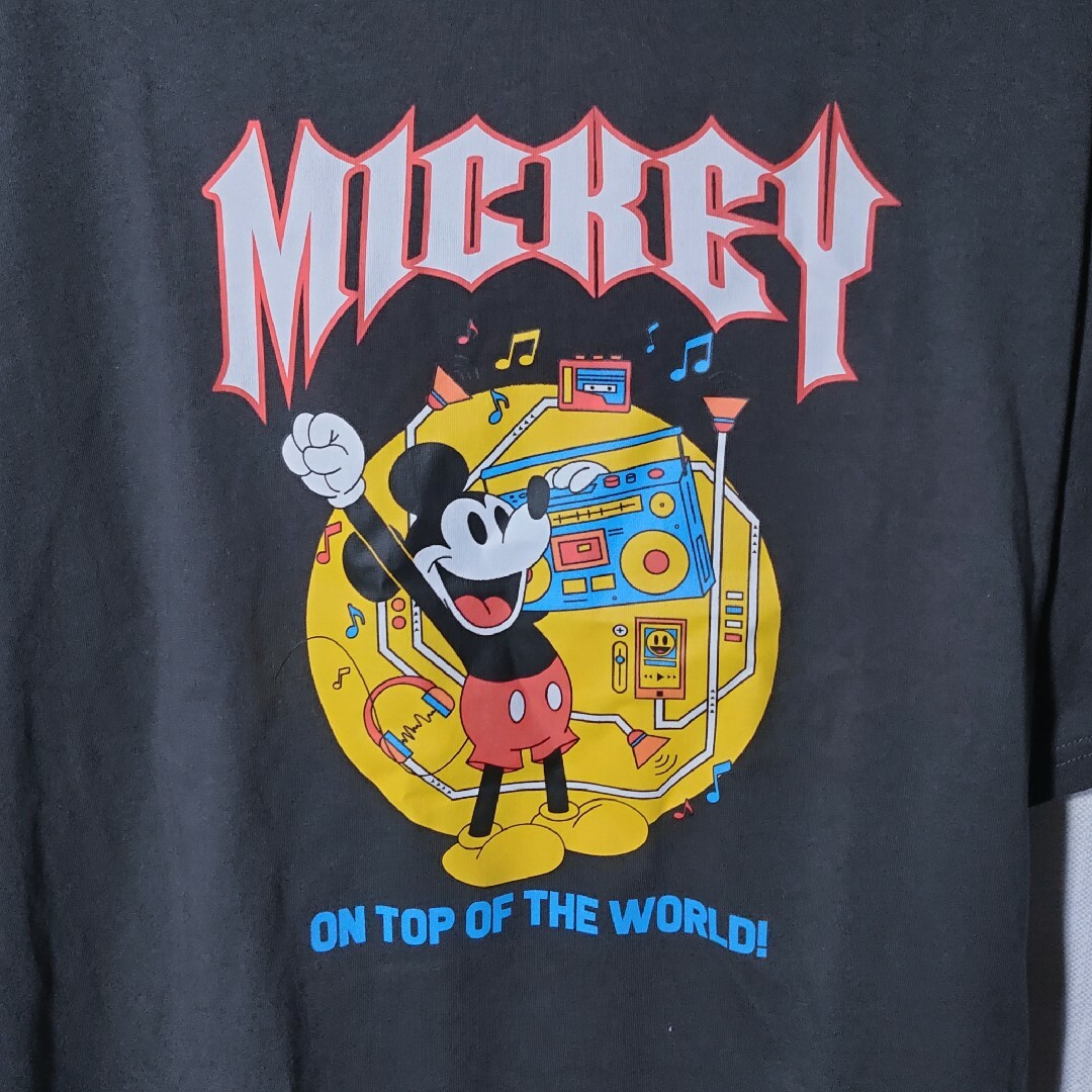 Disney(ディズニー)の新品 Tシャツ L ミッキー ディズニー ラジカセ ヘッドホン 両面プリント メンズのトップス(Tシャツ/カットソー(半袖/袖なし))の商品写真