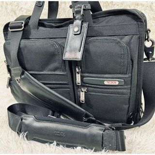 トゥミ(TUMI)の【美品】トゥミ　ビジネスバッグ　2way　A4収納　PC収納　大容量　多収納(ビジネスバッグ)