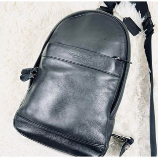 COACH - 【良品】コーチ　ボディバッグ　型押しロゴ　チャーム　斜め掛け　オールレザー　黒