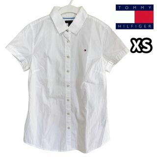 トミーヒルフィガー XS白 ロゴマーク刺繍 半袖 シャツ 春 夏　《363》(シャツ/ブラウス(半袖/袖なし))