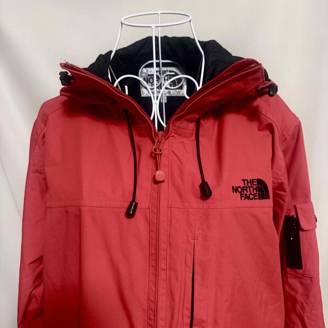 THE NORTH FACE(ザノースフェイス)のノースフェイス HYVENT マウンテンパーカー レッド メンズM メンズのジャケット/アウター(マウンテンパーカー)の商品写真