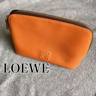 ロエベ(LOEWE)の【状態優良】ロエベ アナグラム レザー コスメポーチ マルチポーチ オレンジ(ポーチ)