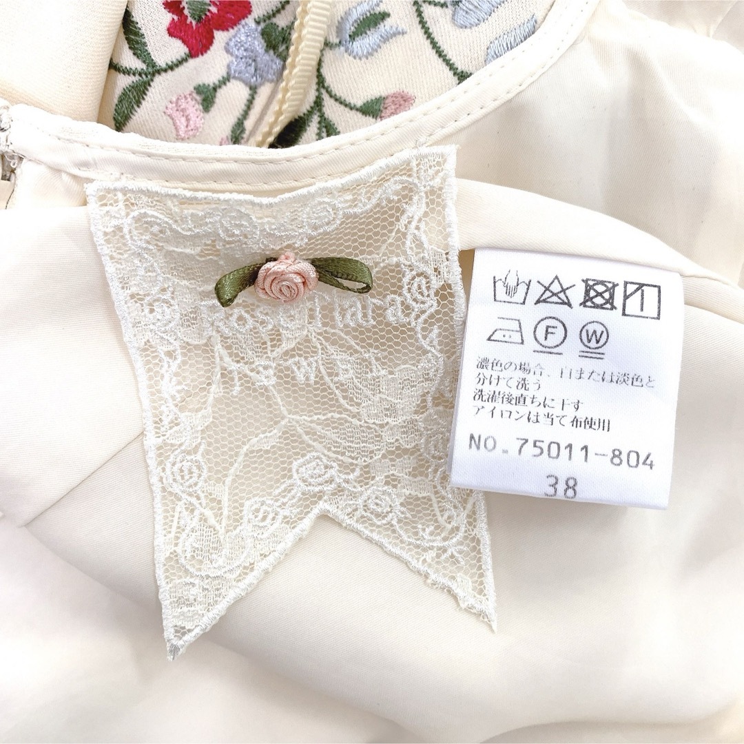 Rose Tiara(ローズティアラ)の【美品✨】定価 40,000円❤️ローズティアラ ✨サイズ38✨総刺繍ワンピース レディースのワンピース(ひざ丈ワンピース)の商品写真