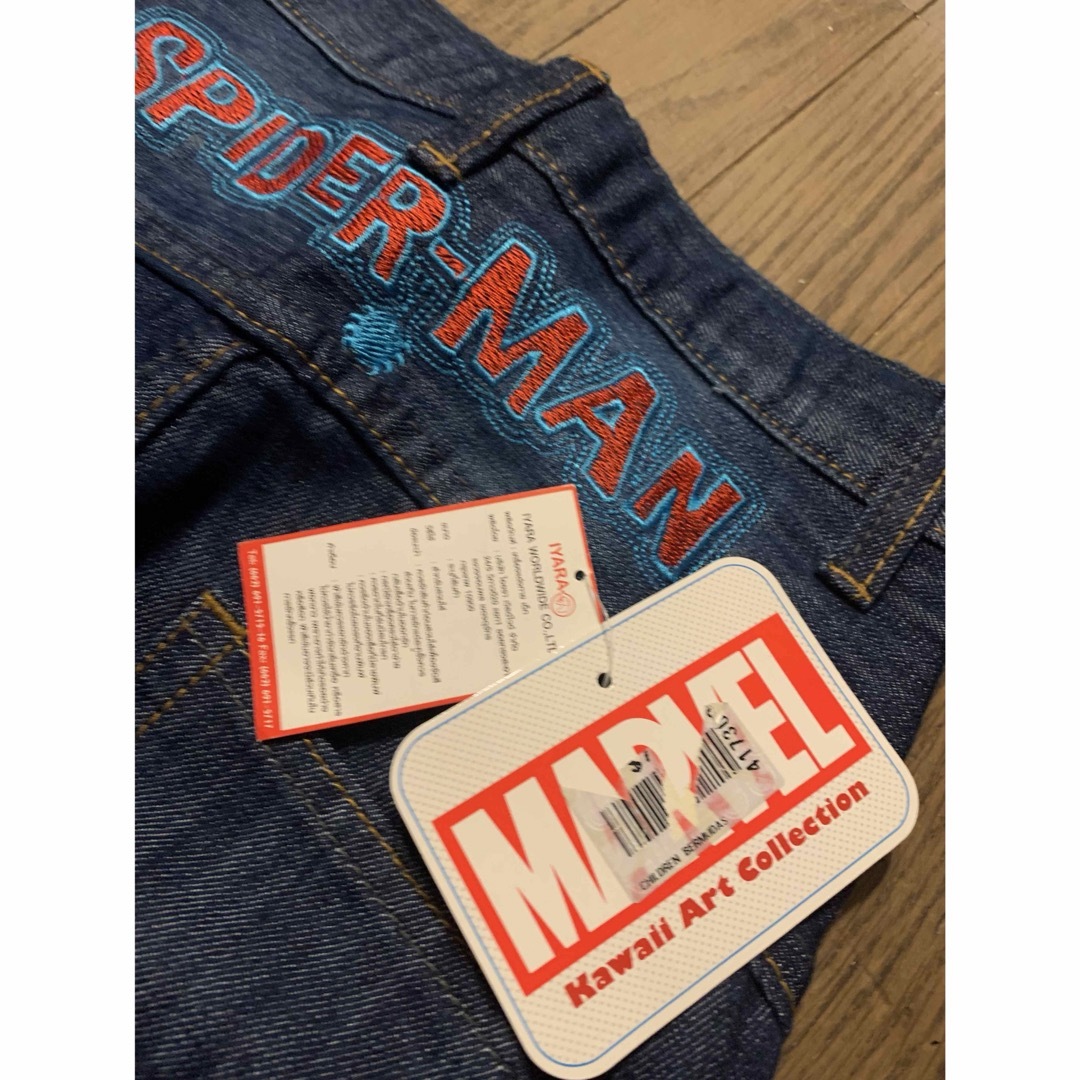 スパイダーマン　デニム　新品タグ付き キッズ/ベビー/マタニティのキッズ服男の子用(90cm~)(パンツ/スパッツ)の商品写真