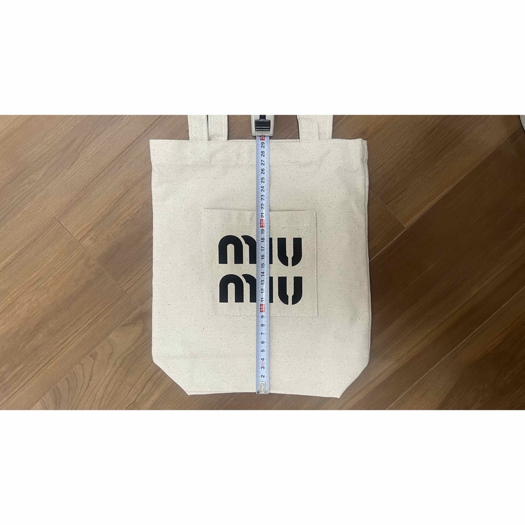 miumiu(ミュウミュウ)のmiu miu　ミュウミュウ　トートバッグ レディースのバッグ(トートバッグ)の商品写真