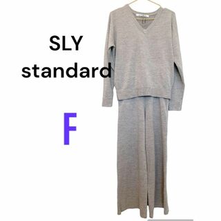 スライ(SLY)のSLY standard ニット　セーター　セットアップ　ハイウエスト(カットソー(長袖/七分))