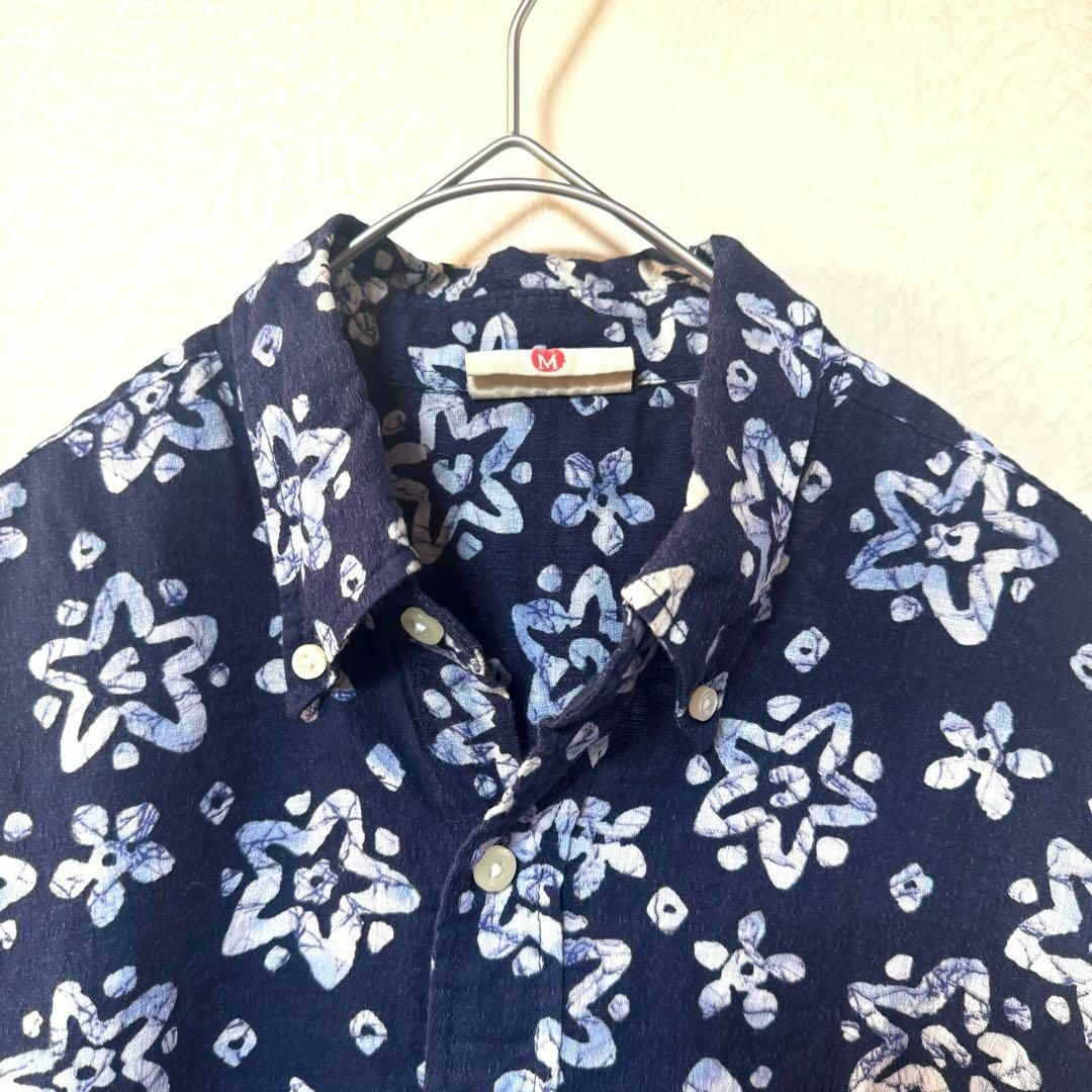 VINTAGE(ヴィンテージ)のアロハシャツ　総柄　星柄　Mサイズ　オープンカラー メンズのトップス(シャツ)の商品写真